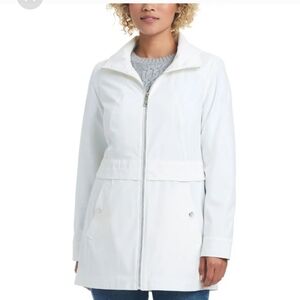 Vince Camuto Ladies' Rain Jacket, nwt, L, white